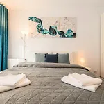 Pine Ridge Terrace - Tampa Gardens *