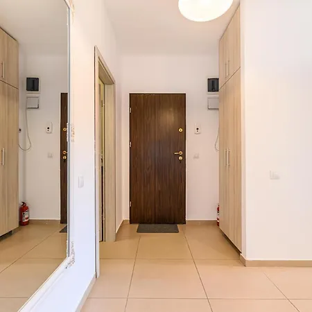 Pine Ridge Terrace - Tampa Gardens Apartment Brasov