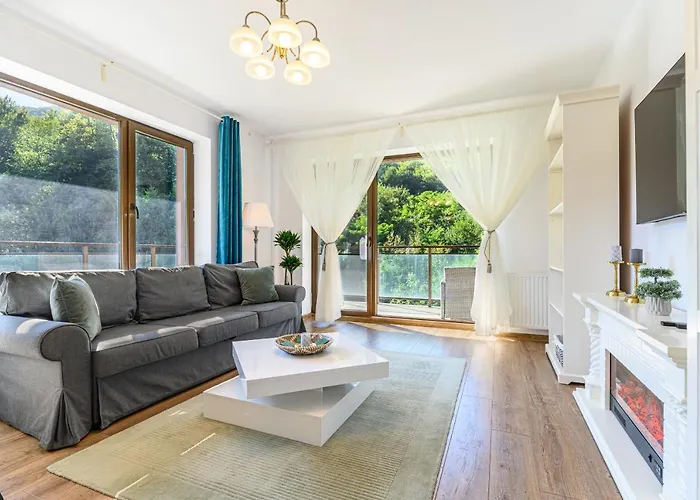 Pine Ridge Terrace - Tampa Gardens * Brasov