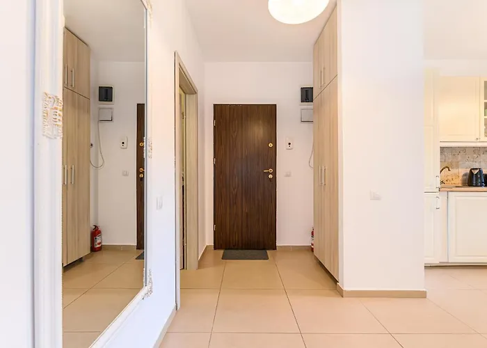 Pine Ridge Terrace - Tampa Gardens Apartment Brasov